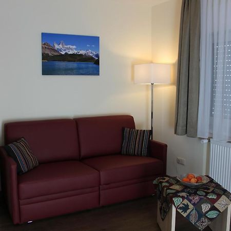 Gastehaus Anton Hotel Oberursel Esterno foto