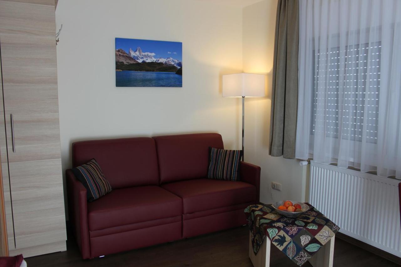 Gastehaus Anton Hotel Oberursel Esterno foto