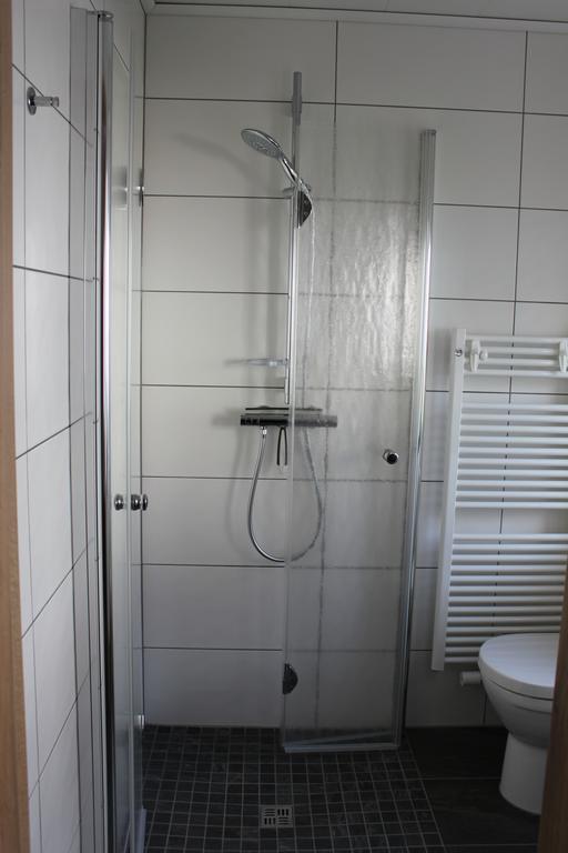Gastehaus Anton Hotel Oberursel Esterno foto